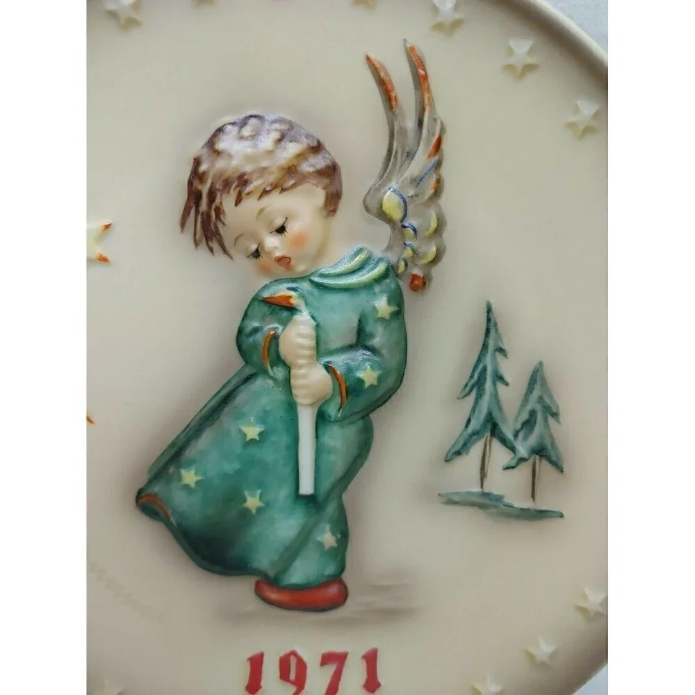 M J Hummel 1971 Hand Painted Porcelain First Edition 100 Years Angel Plate VTG